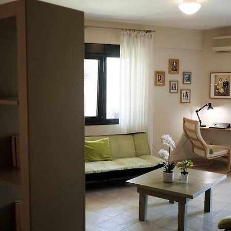 Apartment With Garden In Thessaloniki. Bagian luar foto