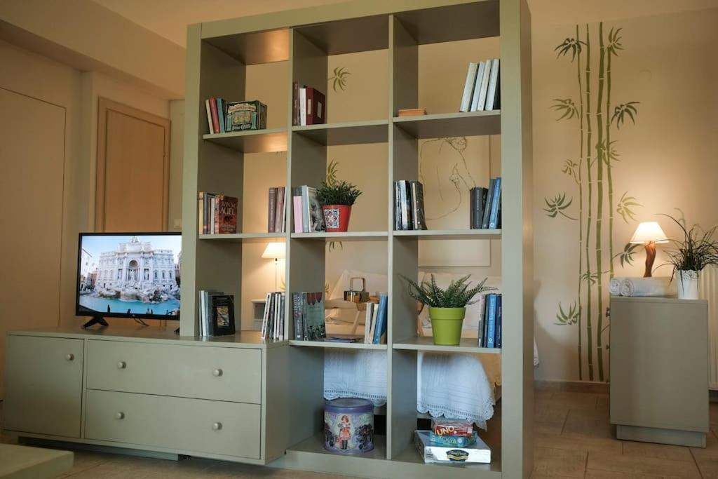 Apartment With Garden In Thessaloniki. Bagian luar foto